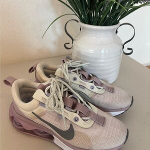 Nike Women's Purple Sneakers like New